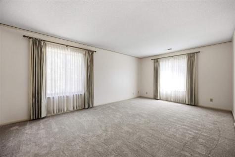 130 Thompson Drive SE Cedar Rapids IA 52403