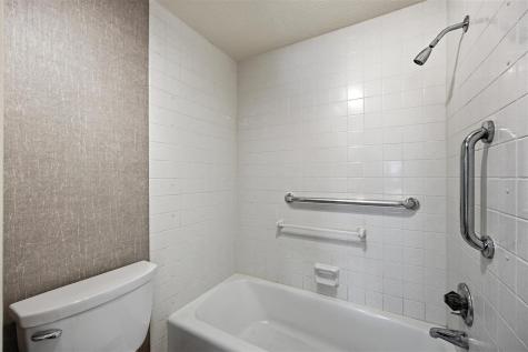 130 Thompson Drive SE Cedar Rapids IA 52403