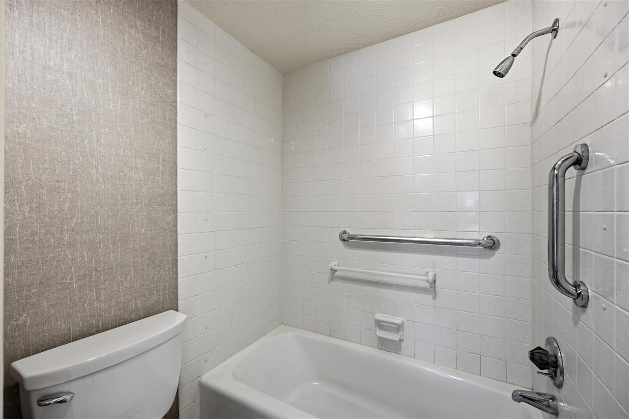 130 Thompson Drive SE Cedar Rapids IA 52403