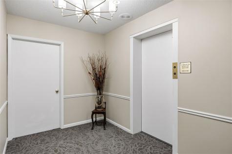 130 Thompson Drive SE Cedar Rapids IA 52403