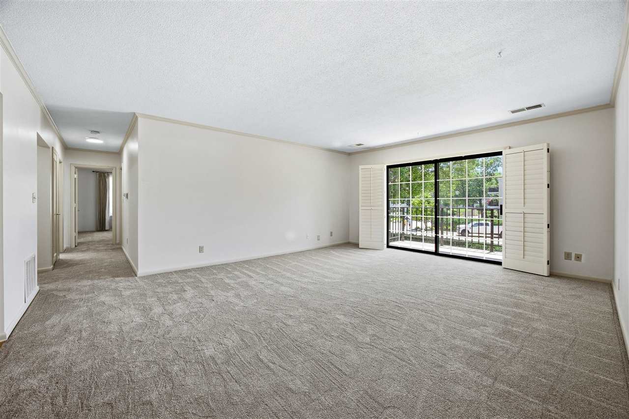 130 Thompson Drive SE Cedar Rapids IA 52403