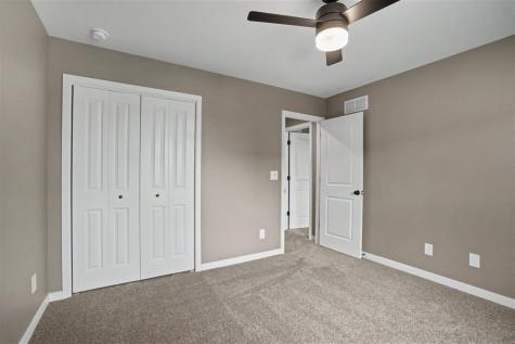 4713 Preston Lane Iowa City IA 52246