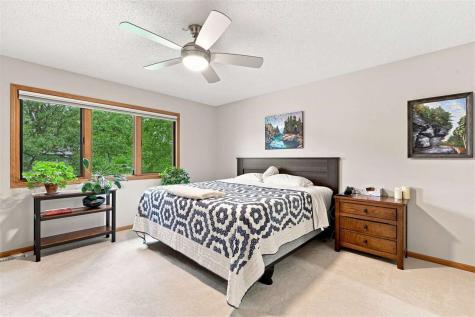 1402 Compton Place Iowa City IA 52240