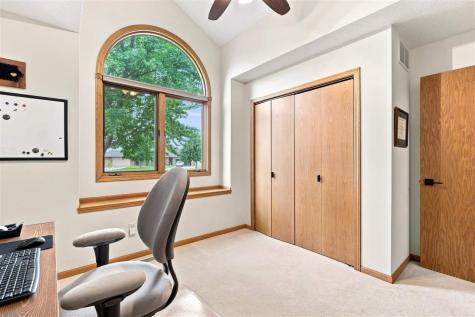 1402 Compton Place Iowa City IA 52240