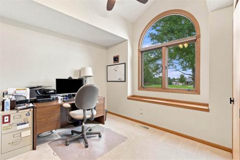 1402 Compton Place Iowa City IA 52240