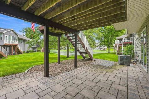1402 Compton Place Iowa City IA 52240