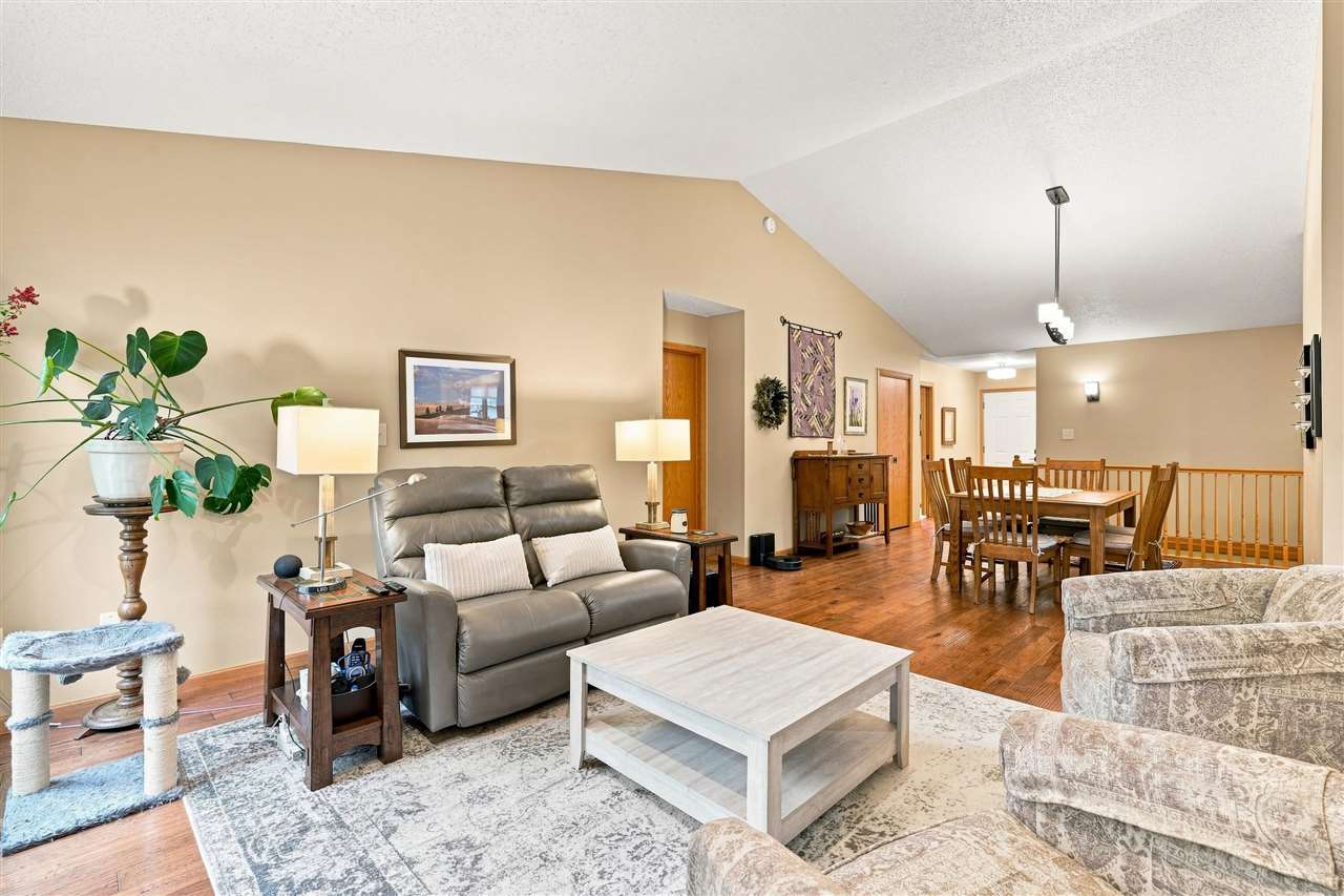 1402 Compton Place Iowa City IA 52240