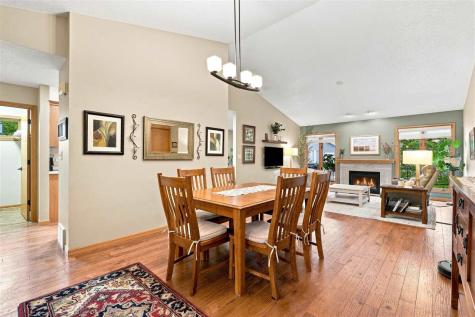 1402 Compton Place Iowa City IA 52240