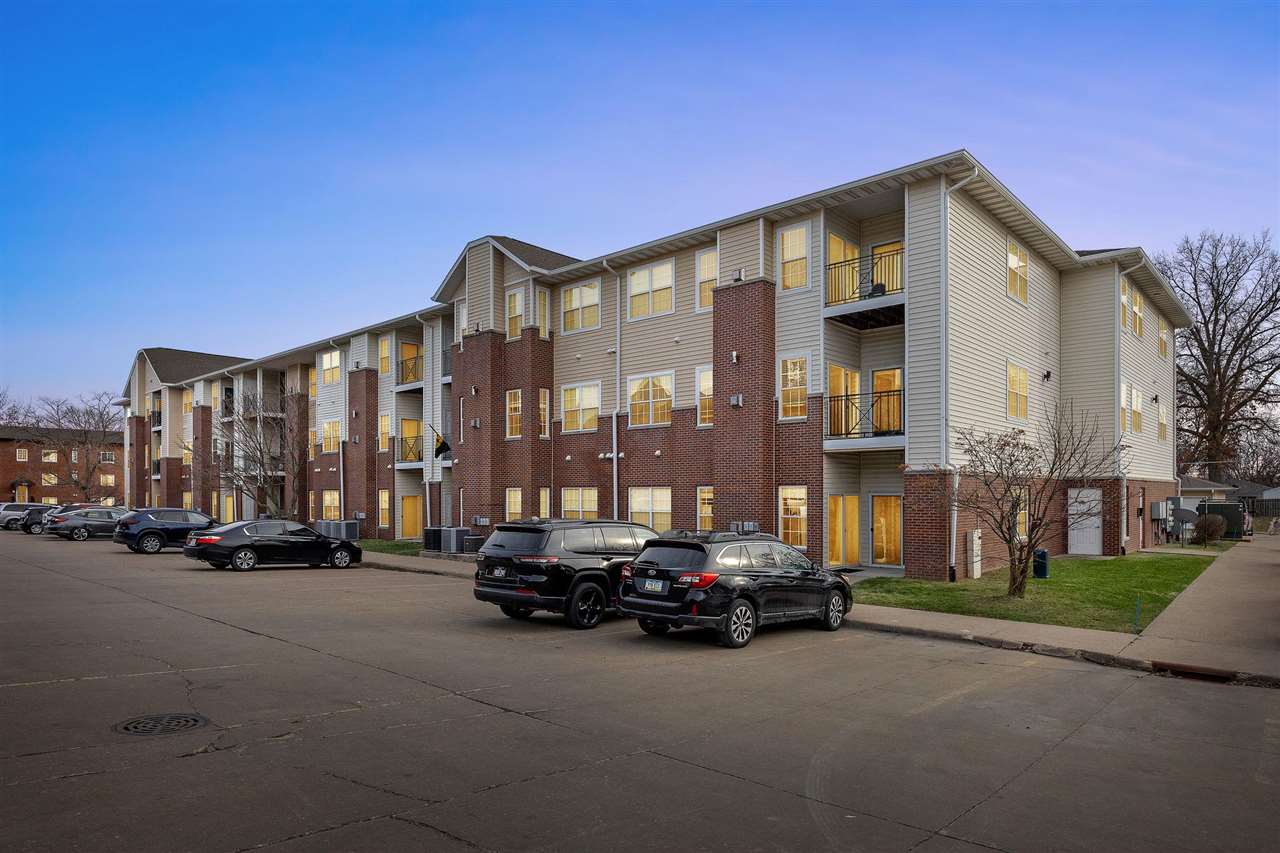 600 Grandview Court Iowa City IA 52246