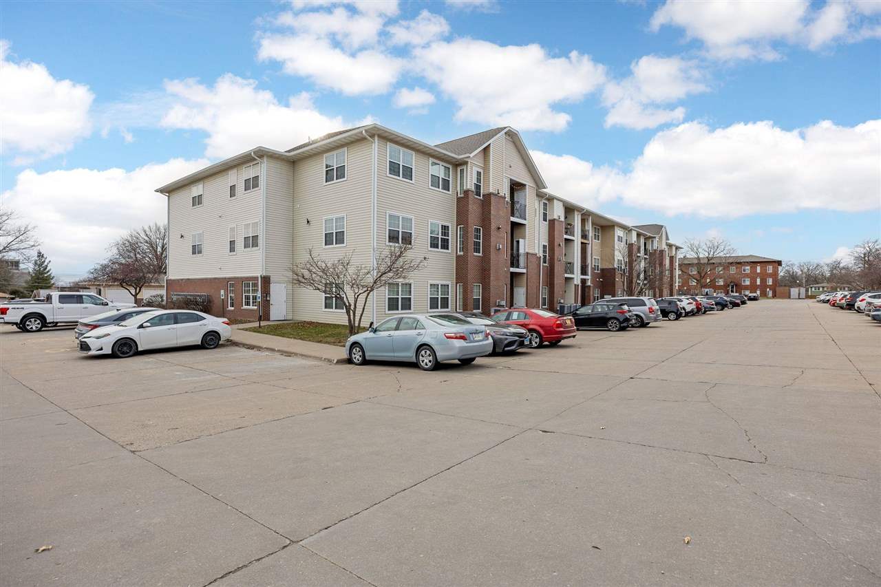 600 Grandview Court Iowa City IA 52246