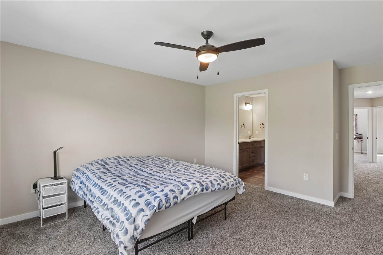 1155 Ivy Lane North Liberty IA 52317