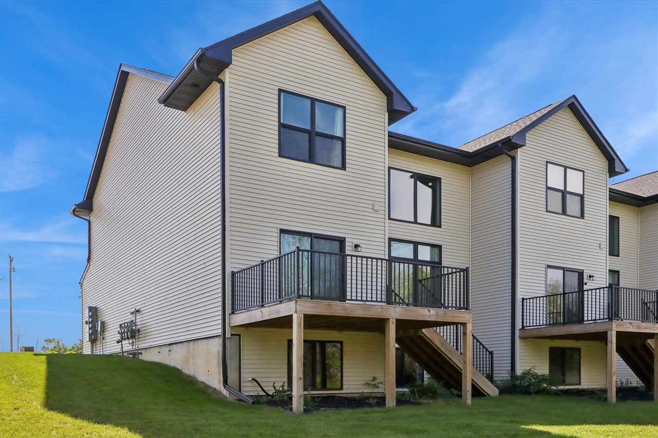 1155 Ivy Lane North Liberty IA 52317