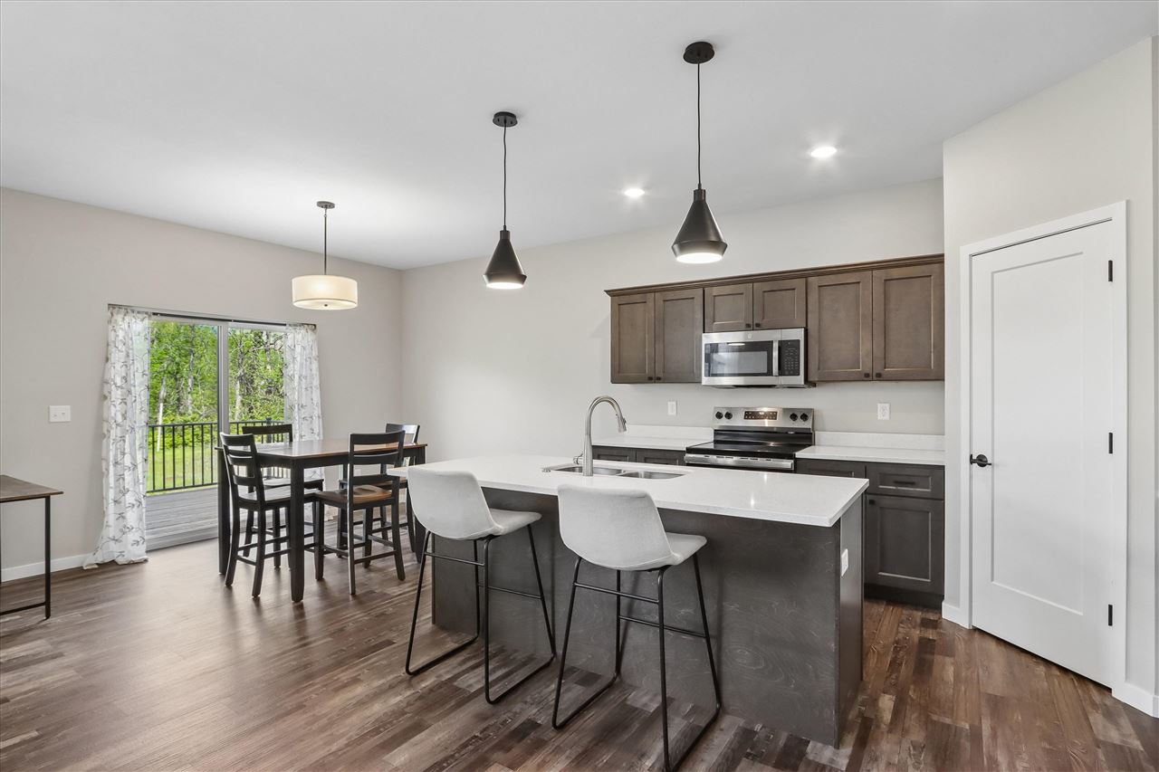1155 Ivy Lane North Liberty IA 52317