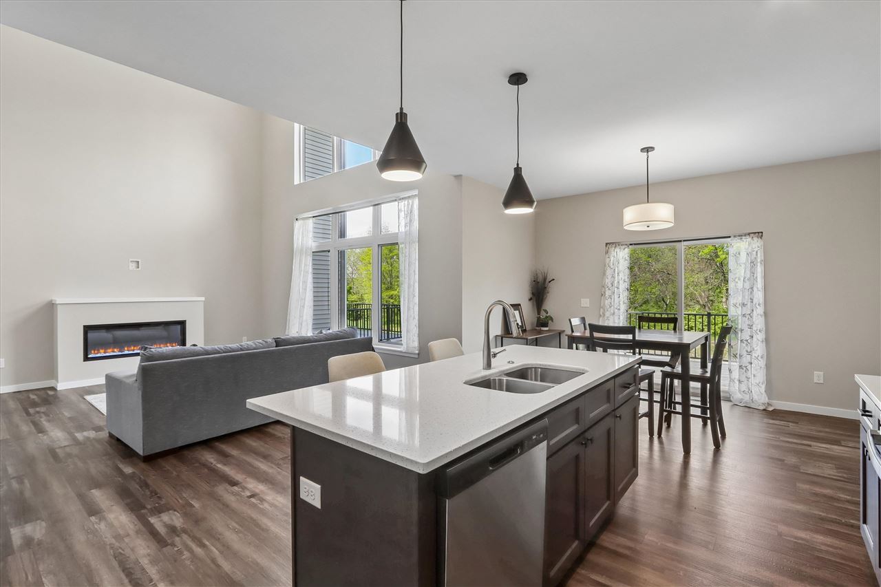 1155 Ivy Lane North Liberty IA 52317