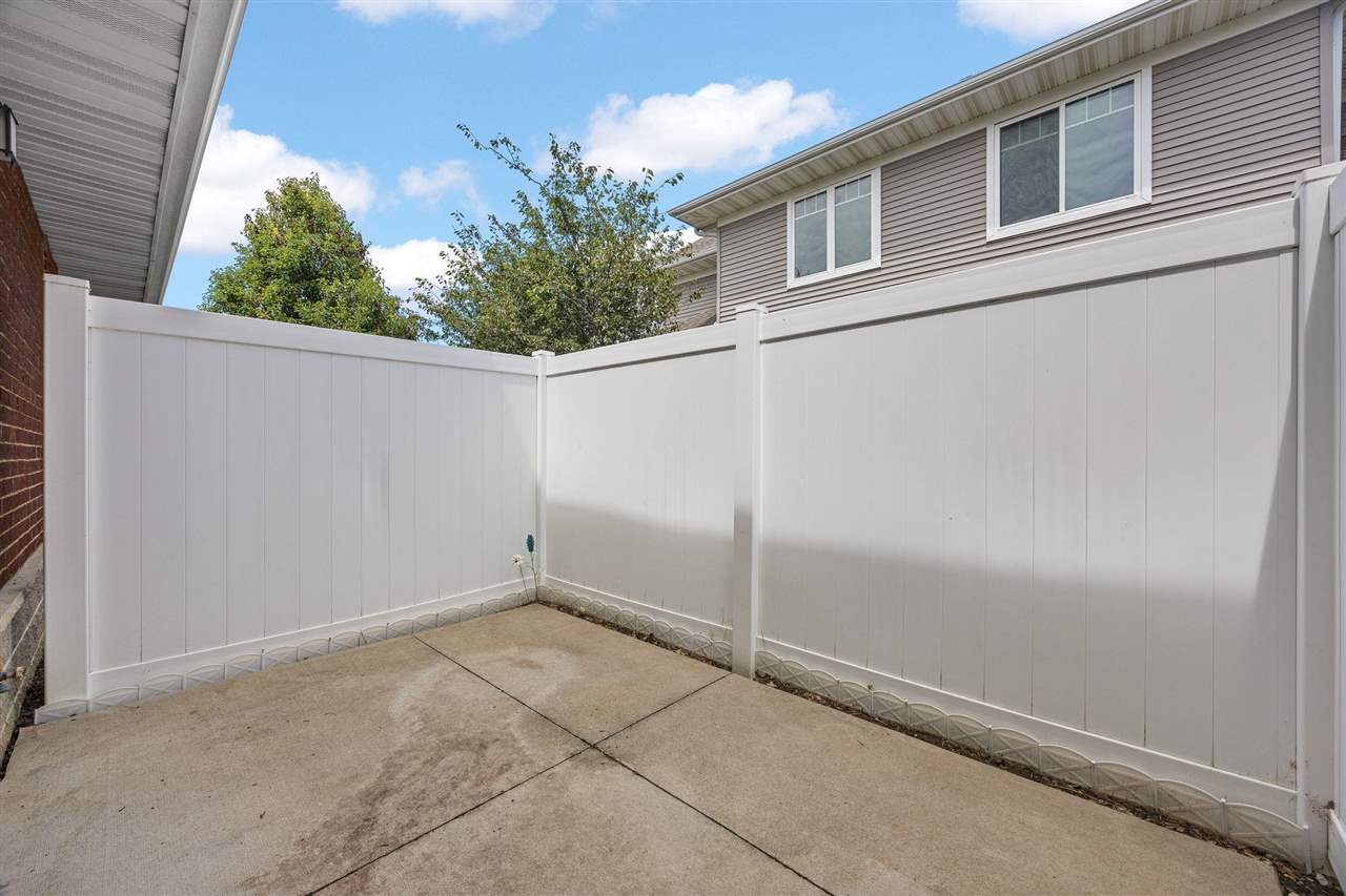 474 Charlotte Lane Iowa City IA 52245