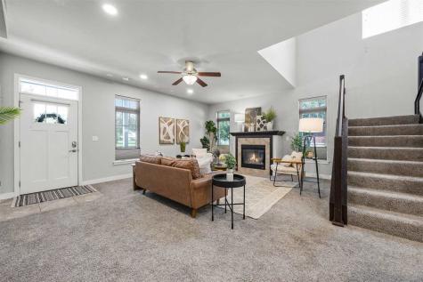474 Charlotte Lane Iowa City IA 52245