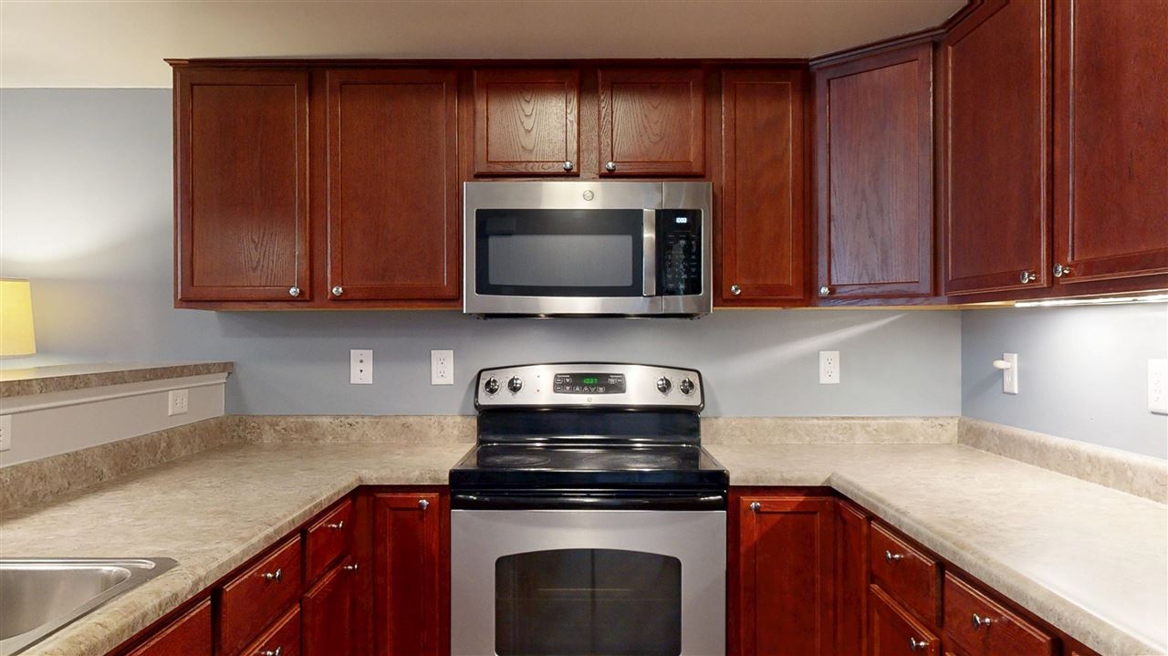 285 Huntington Drive Iowa City IA 52245