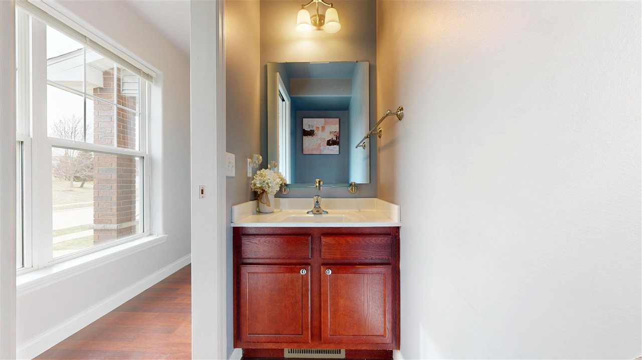 285 Huntington Drive Iowa City IA 52245