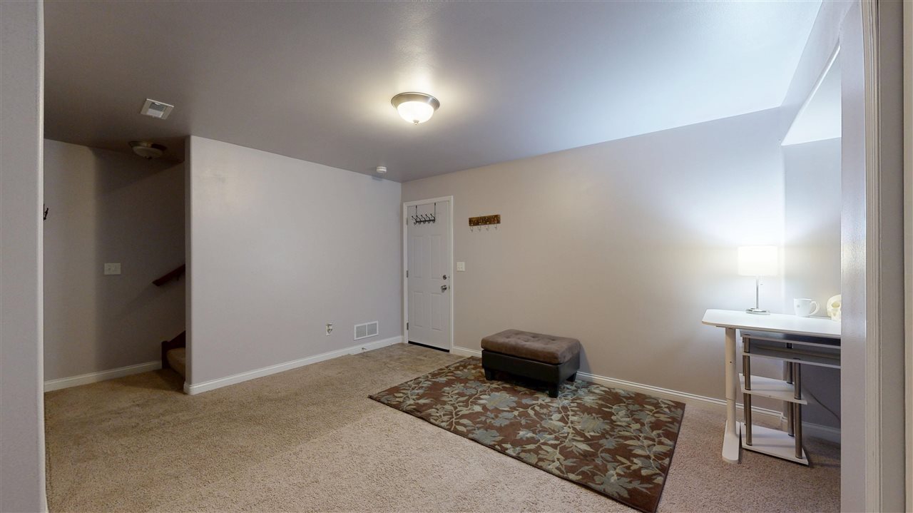 285 Huntington Drive Iowa City IA 52245