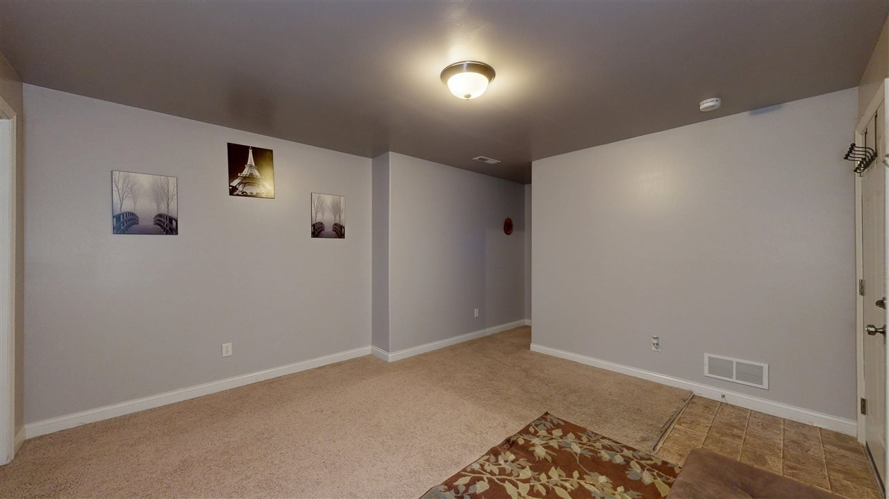 285 Huntington Drive Iowa City IA 52245