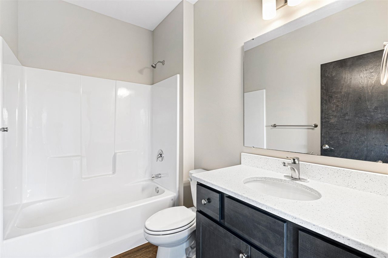 2877 Spring Rose Circle #202 Coralville IA 52241