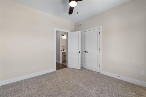 358 Hidden Ridge Drive Coralville IA 52241