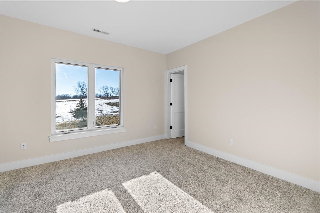 358 Hidden Ridge Drive Coralville IA 52241