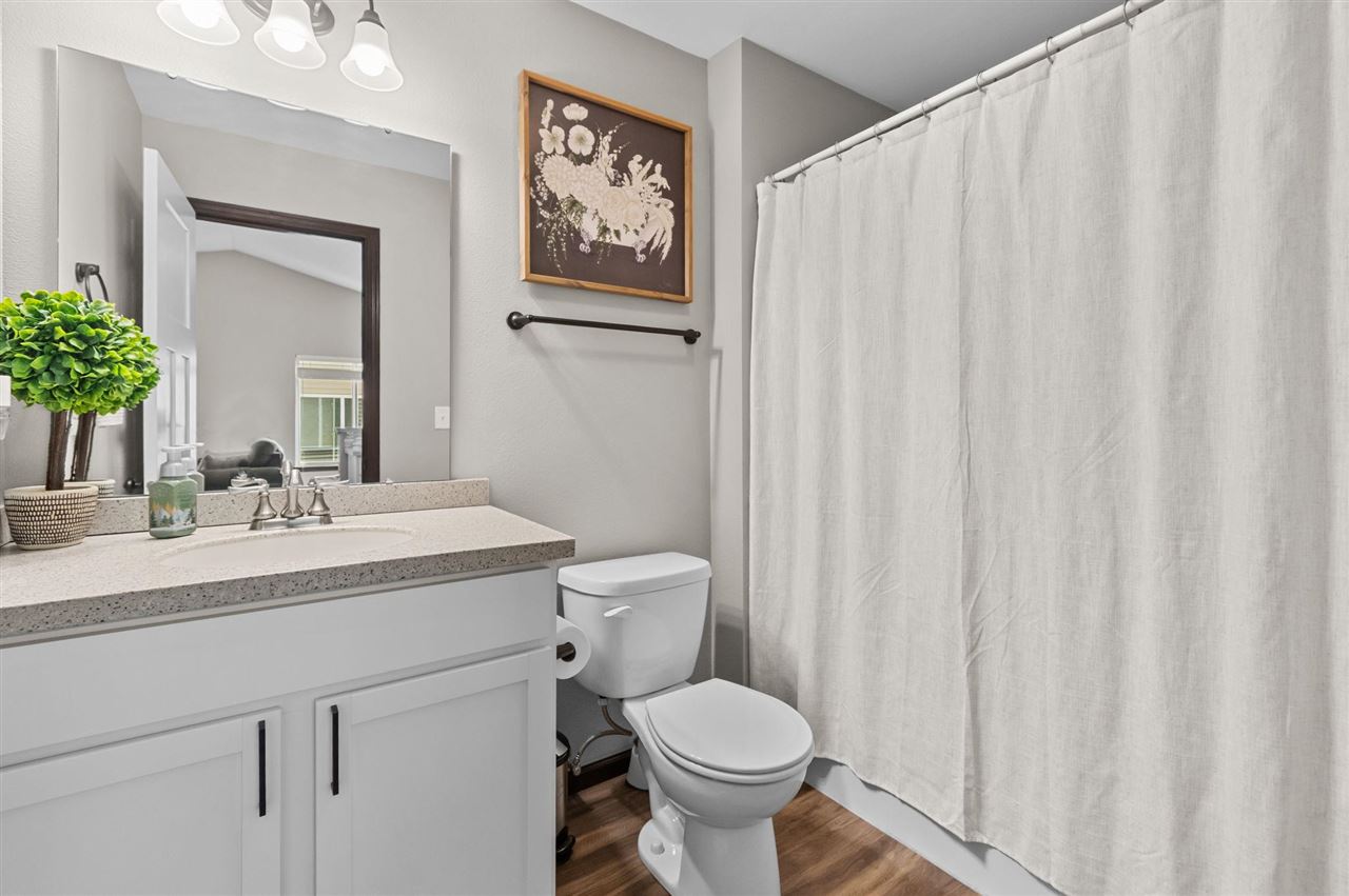 467 Rj Drive Tiffin IA 52340