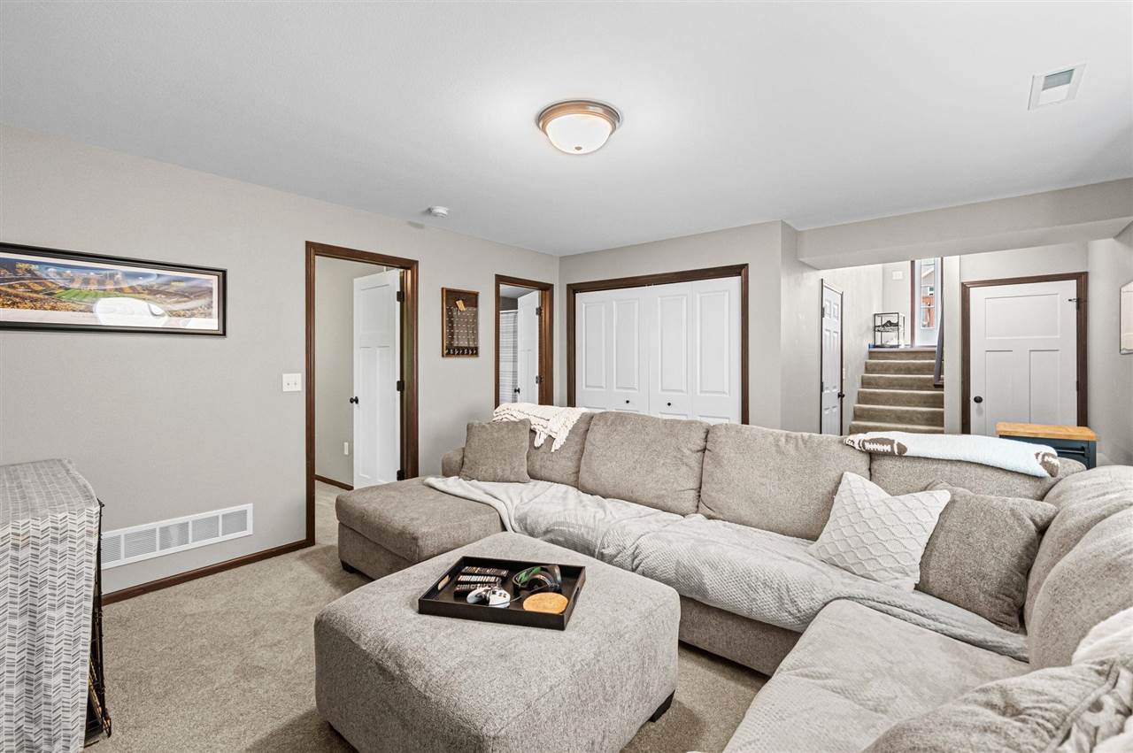 467 Rj Drive Tiffin IA 52340