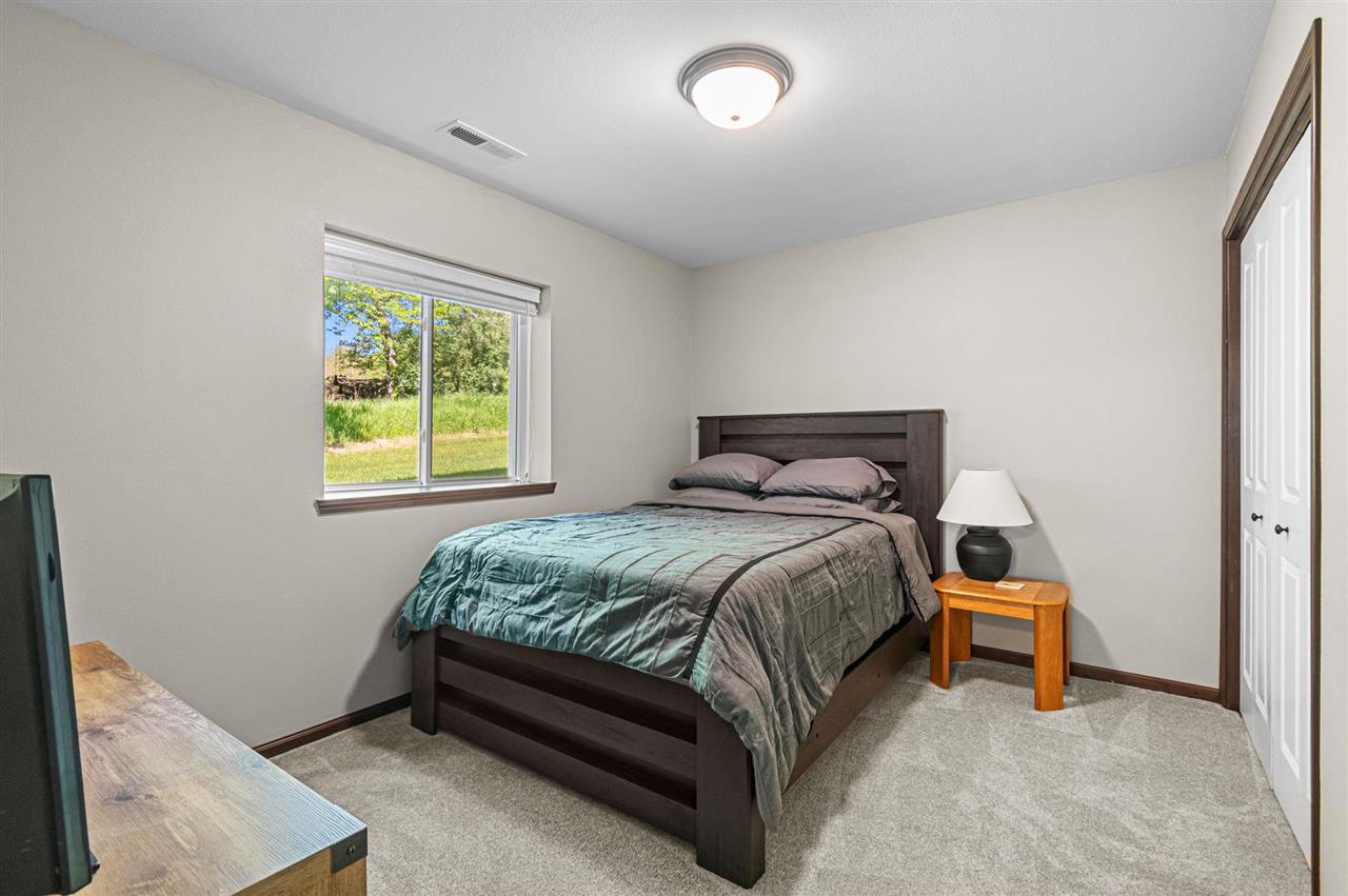 467 Rj Drive Tiffin IA 52340