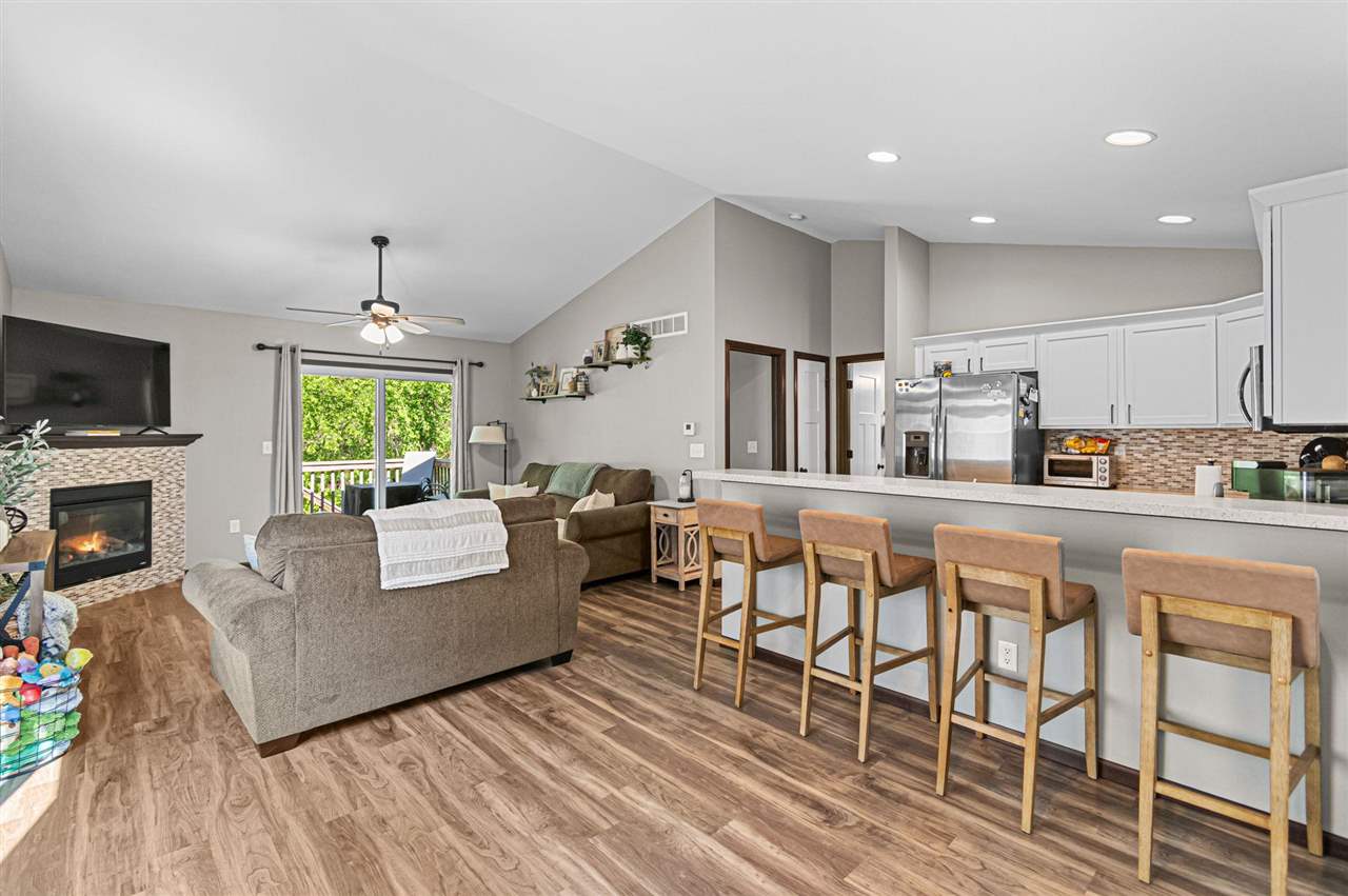467 Rj Drive Tiffin IA 52340