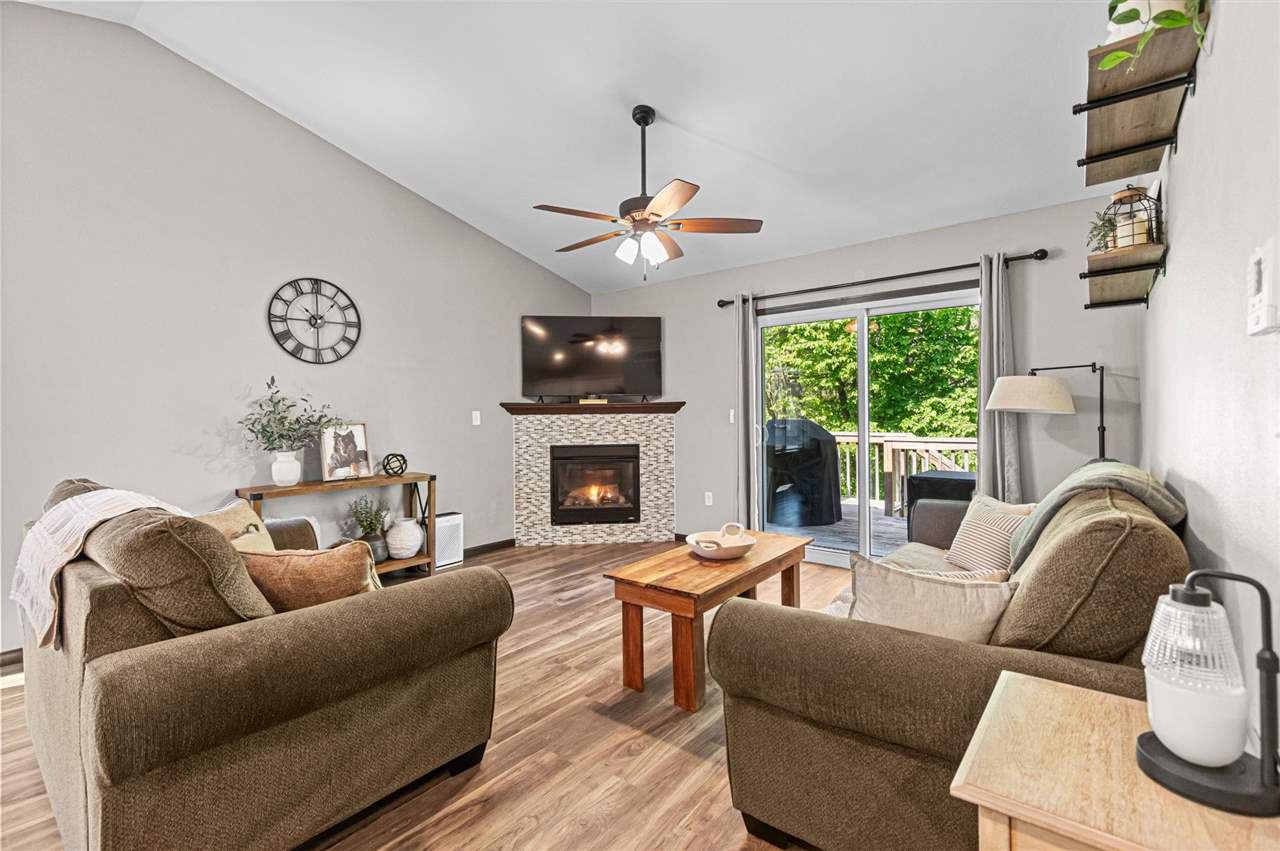 467 Rj Drive Tiffin IA 52340