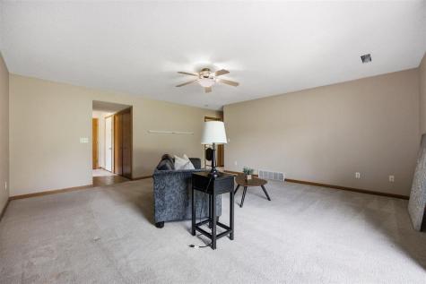 1429 Mckinley Place Iowa City IA 52246