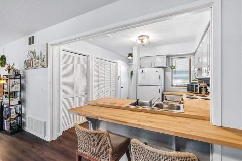 808 Westwinds Drive Iowa City IA 52246
