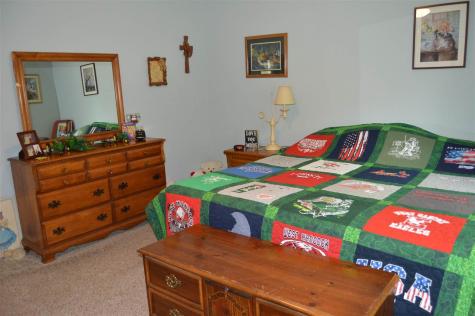 4322 Banar Avenue SW Cedar Rapids IA 52404