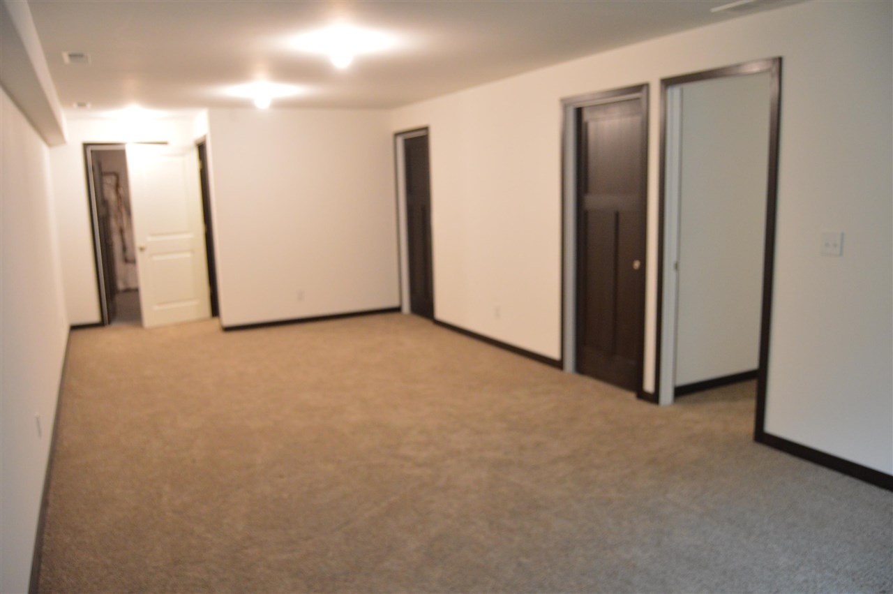 4322 Banar Avenue SW Cedar Rapids IA 52404