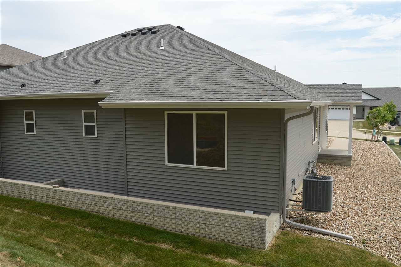 4322 Banar Avenue SW Cedar Rapids IA 52404
