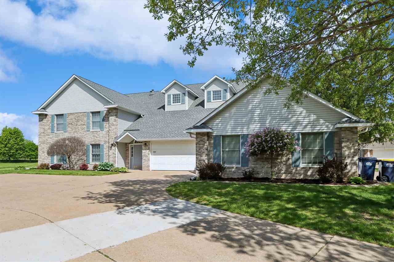 2305 Willowbrooke Lane Iowa City IA 52246