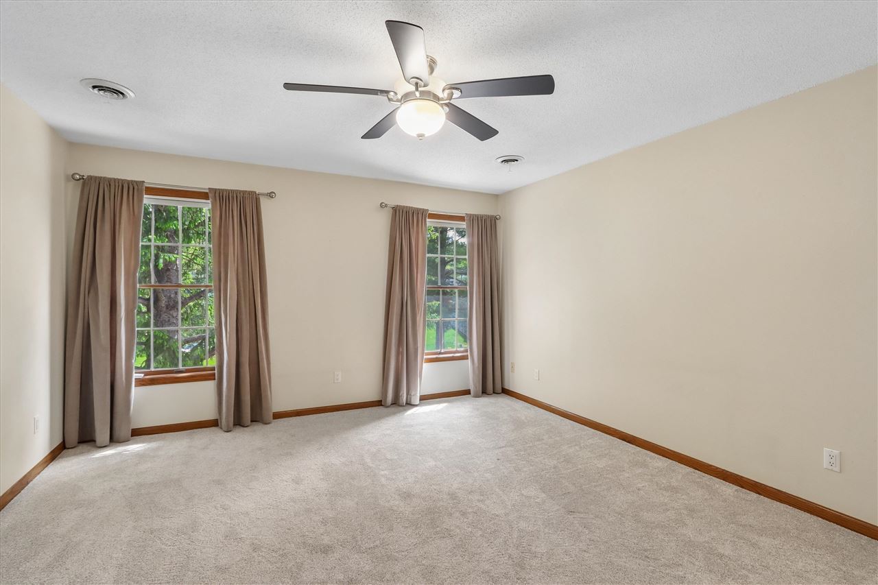 2305 Willowbrooke Lane Iowa City IA 52246