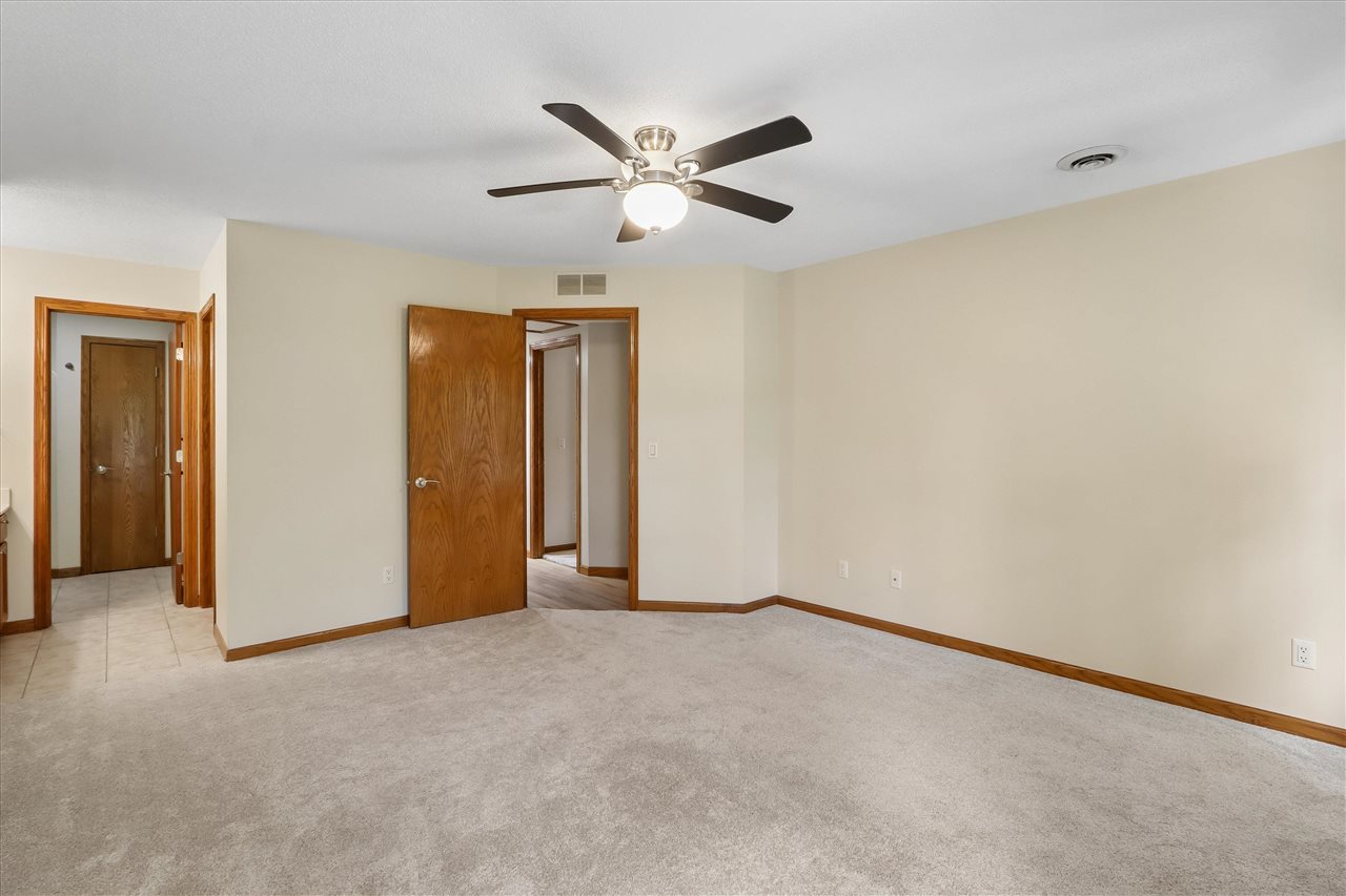 2305 Willowbrooke Lane Iowa City IA 52246