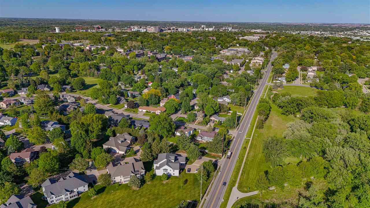 2305 Willowbrooke Lane Iowa City IA 52246