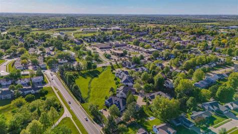 2305 Willowbrooke Lane Iowa City IA 52246