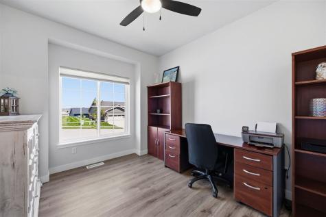 46 Pinnacle Lane Tiffin IA 52340