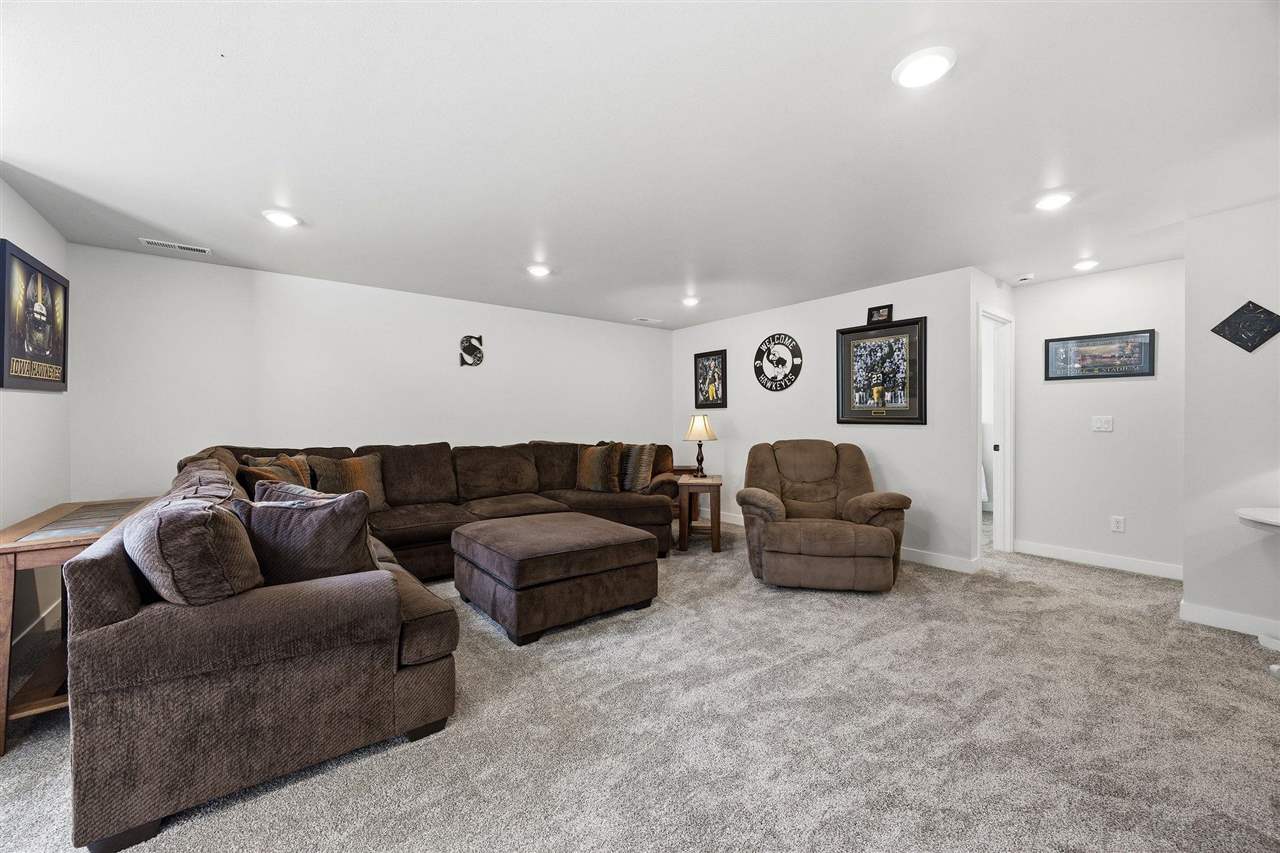 46 Pinnacle Lane Tiffin IA 52340