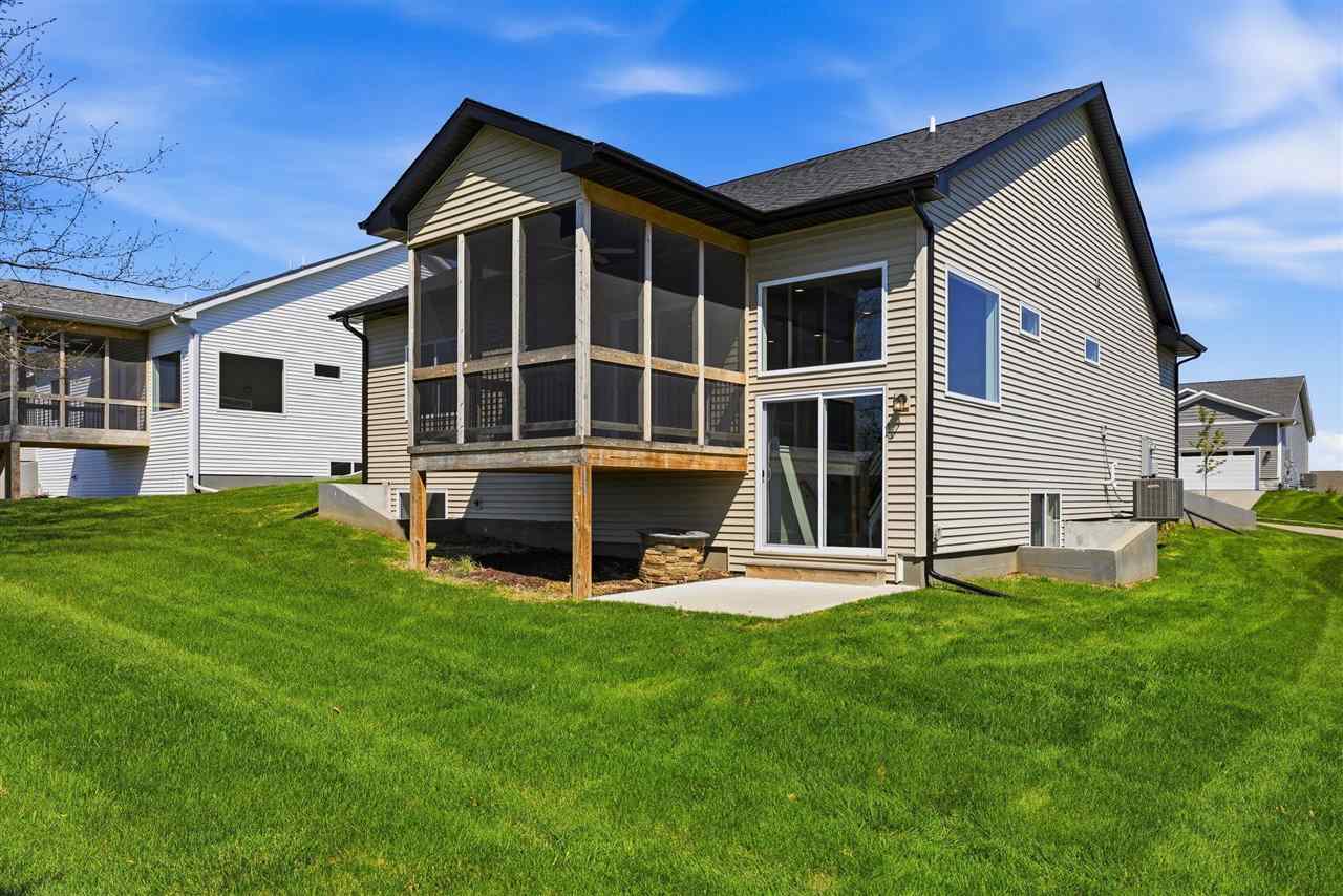 46 Pinnacle Lane Tiffin IA 52340