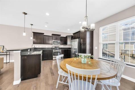 440 3rd Avenue Apt 4 Coralville IA 52241