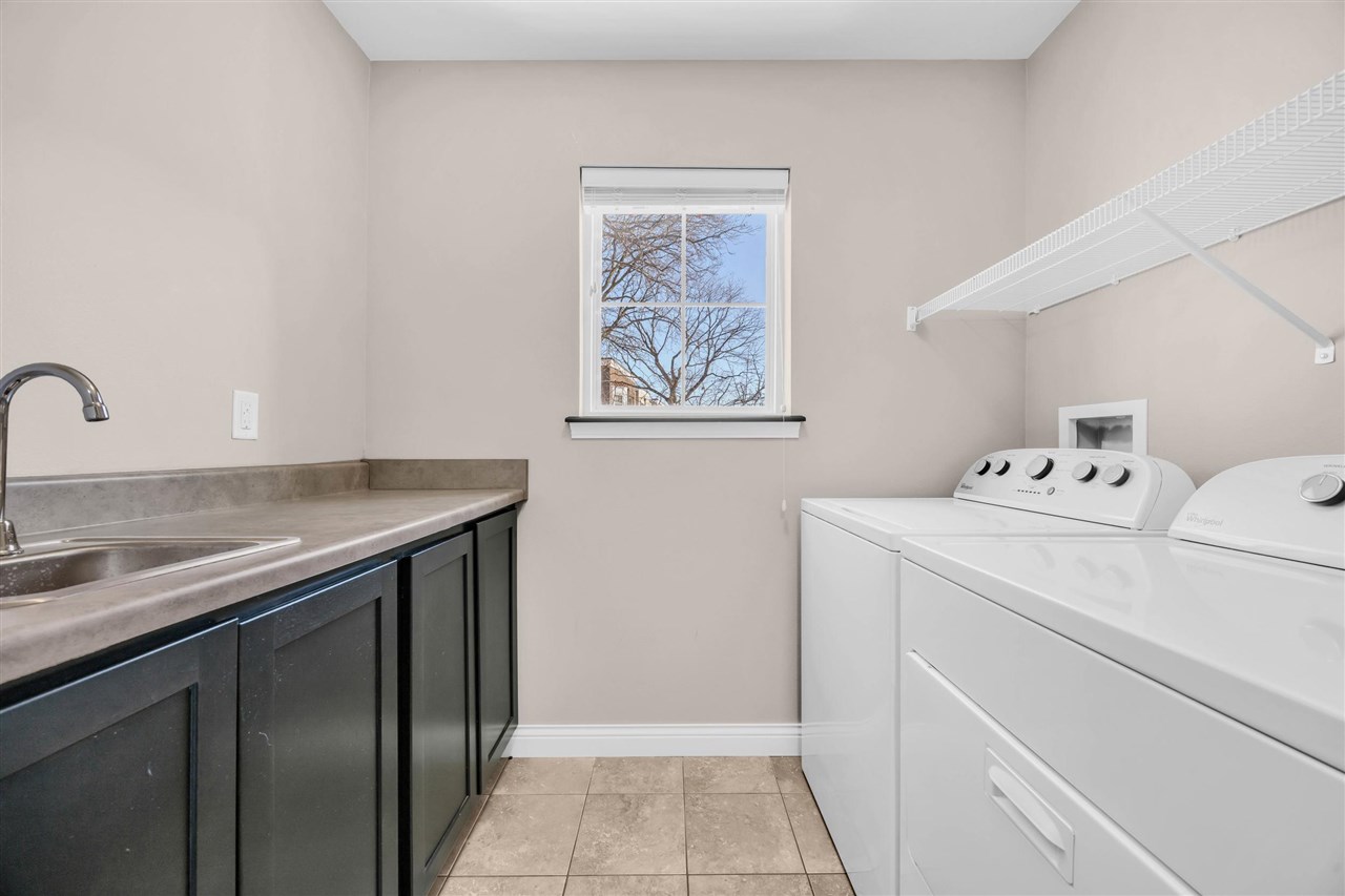 440 3rd Avenue Apt 4 Coralville IA 52241
