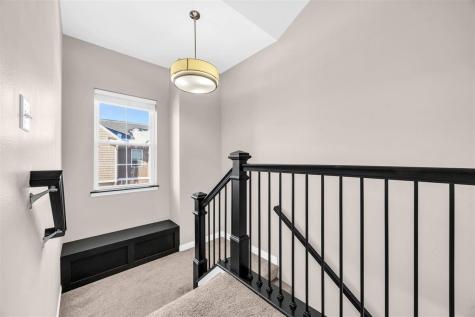 440 3rd Avenue Apt 4 Coralville IA 52241