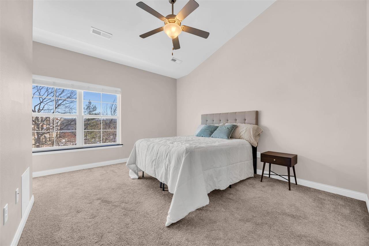 440 3rd Avenue Apt 4 Coralville IA 52241