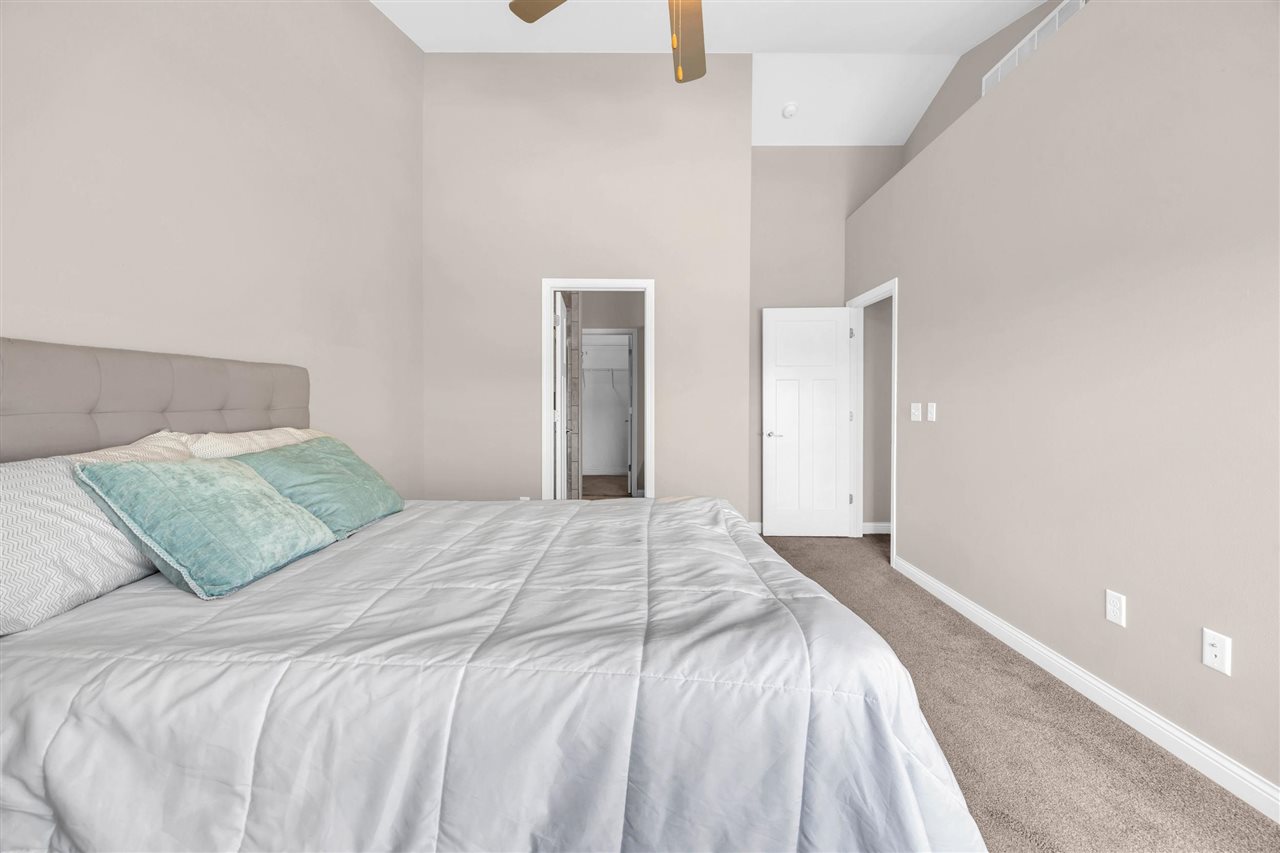 440 3rd Avenue Apt 4 Coralville IA 52241